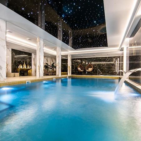 Villa Vis A Vis トシェンサチ エクステリア 写真