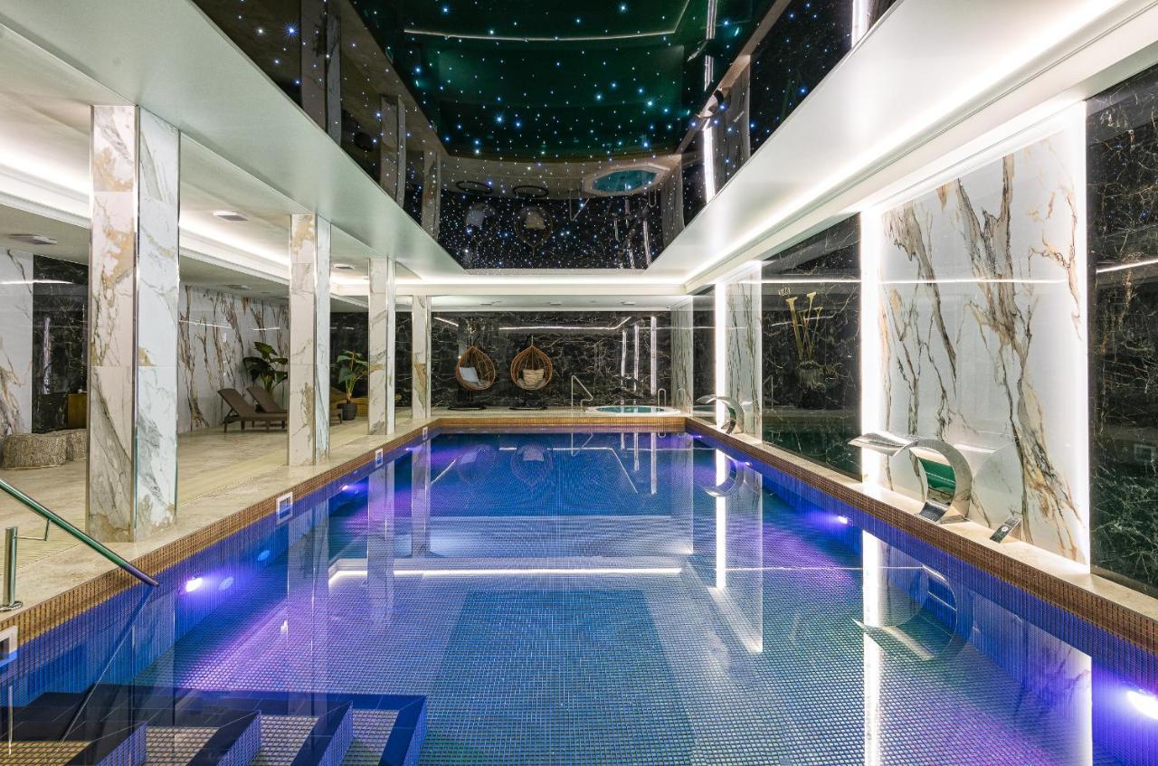 Villa Vis A Vis トシェンサチ エクステリア 写真